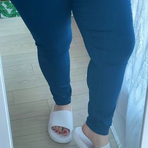 Addition Elle love and legend blue paints size size 16